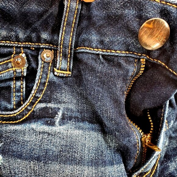 American Eagle XS Denim High-Rise Festival Distressed Frayed Cut-off Jean Shorts - Picture 5 of 9